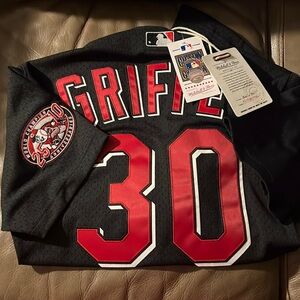 Brand new men’s cubs jersey